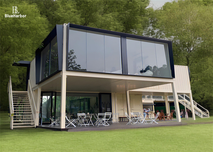 Des maisons modulaires avec fenêtres du sol au plafond pour les fêtes, les restaurants et les bars